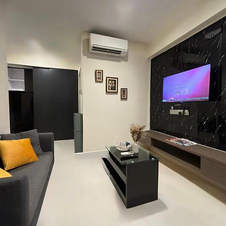 Jjh Serviced Apartments Near Serangoon Mrt Singapore Exteriör bild