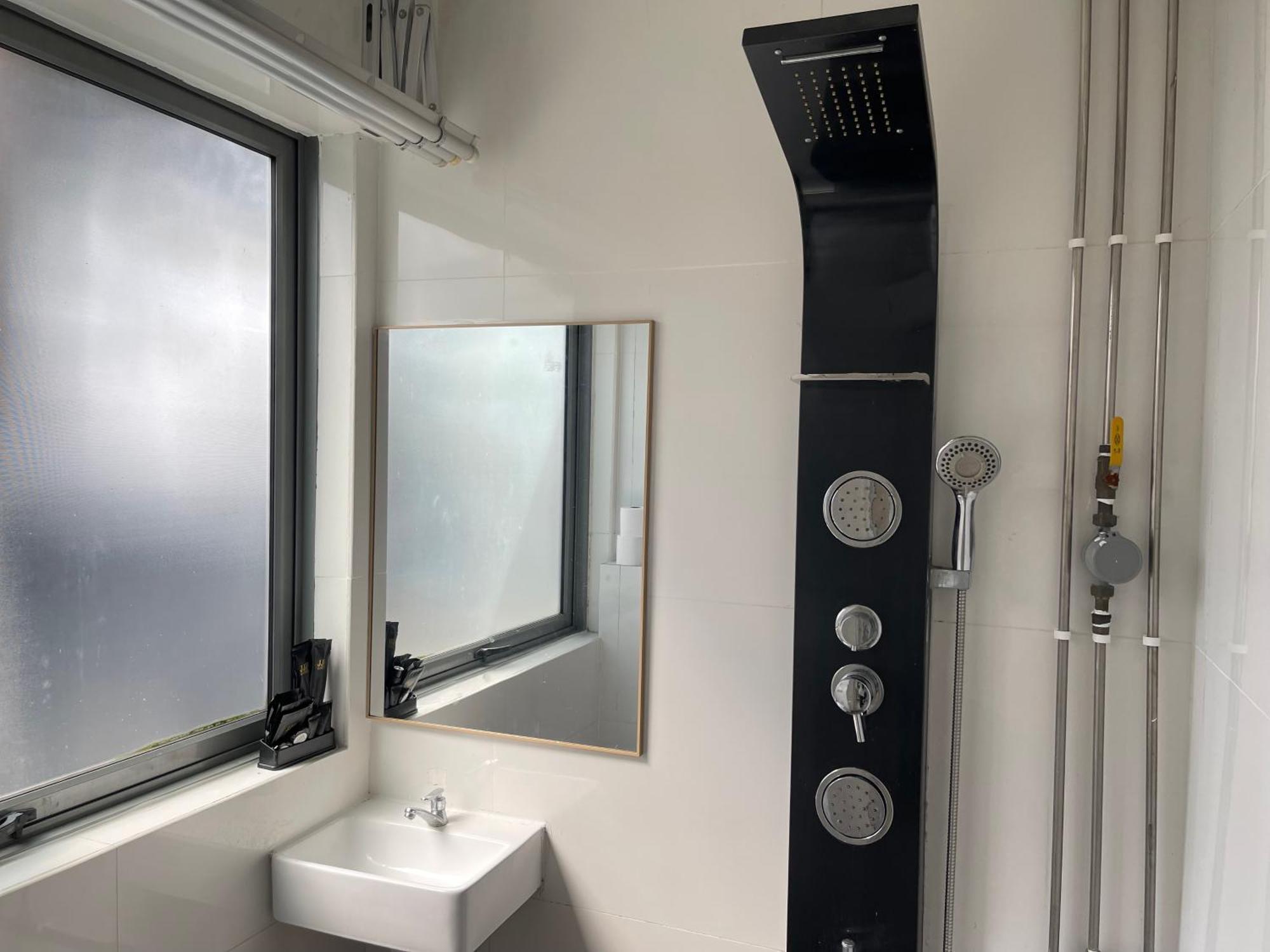 Jjh Serviced Apartments Near Serangoon Mrt Singapore Exteriör bild